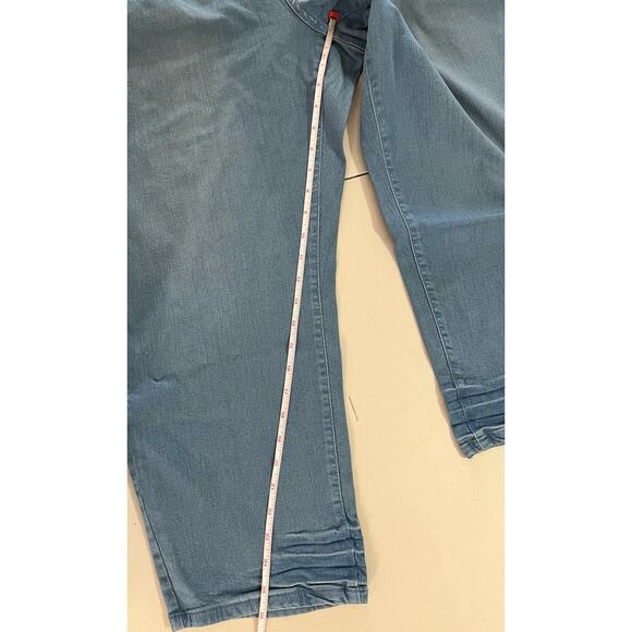 KIM GRAVEL TRIPLE LUXE DENIM CAPRI NWOT PLUS SIZE 32W VINTAGE LIGHT WASH - Picture 10 of 11
